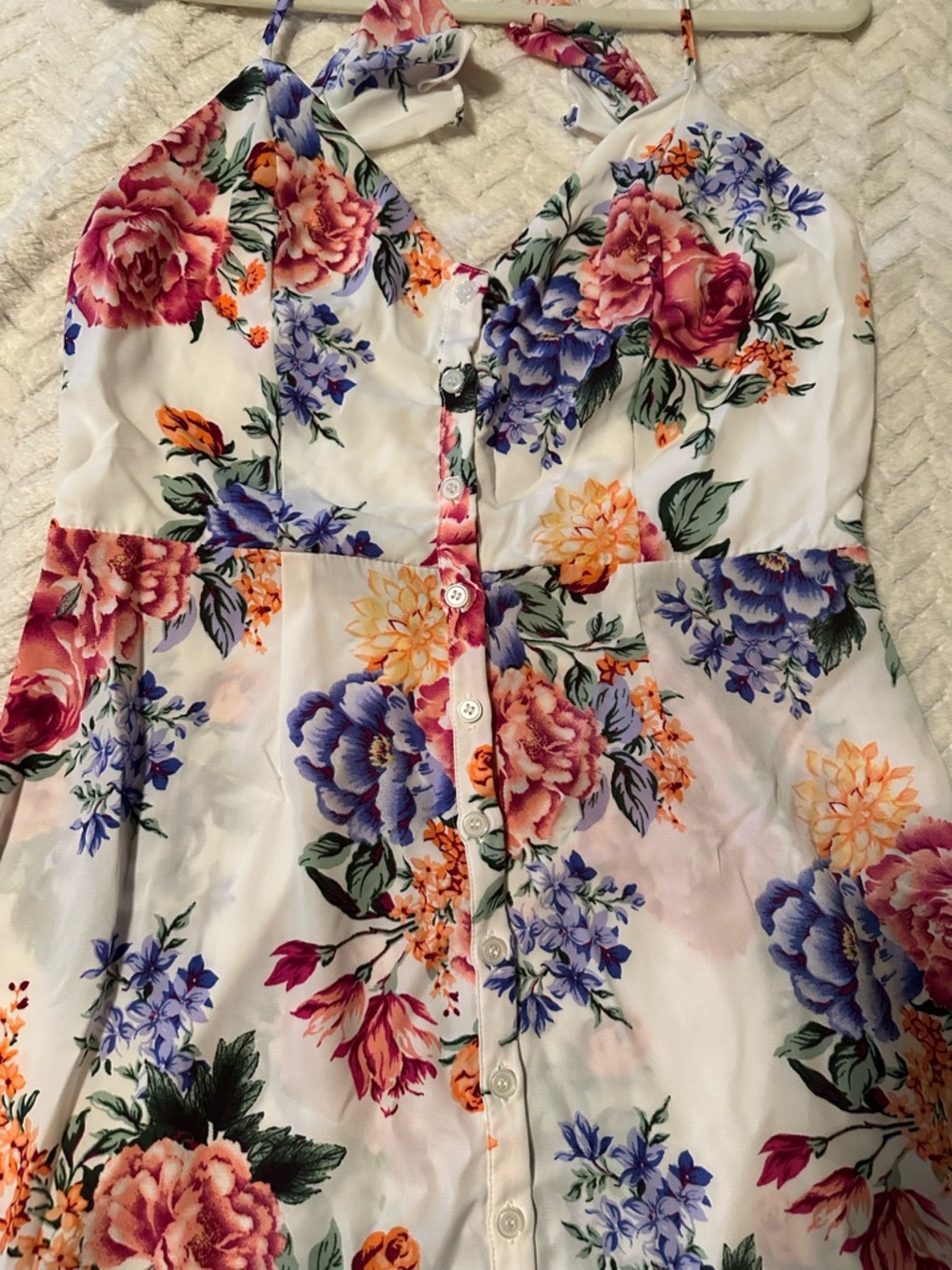 White Floral Button-Front Maxi Dress With Flutter Back Size 11